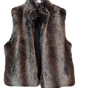 Blassport reversible faux fur/black vest large